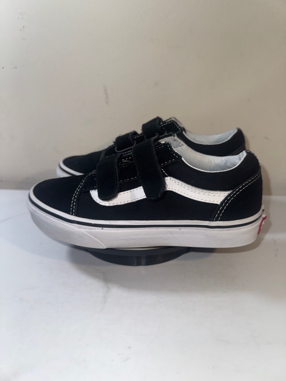“SOLD” Vans Old Skool Kids Black and White Velcro Low-Top Sneakers - Size 2K